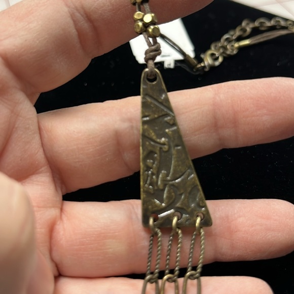 MYTHOLOGIE NWT Ethnic 3 Strand Faceted Stone Pendant Etched Beaded Boho Necklace - Picture 5 of 16